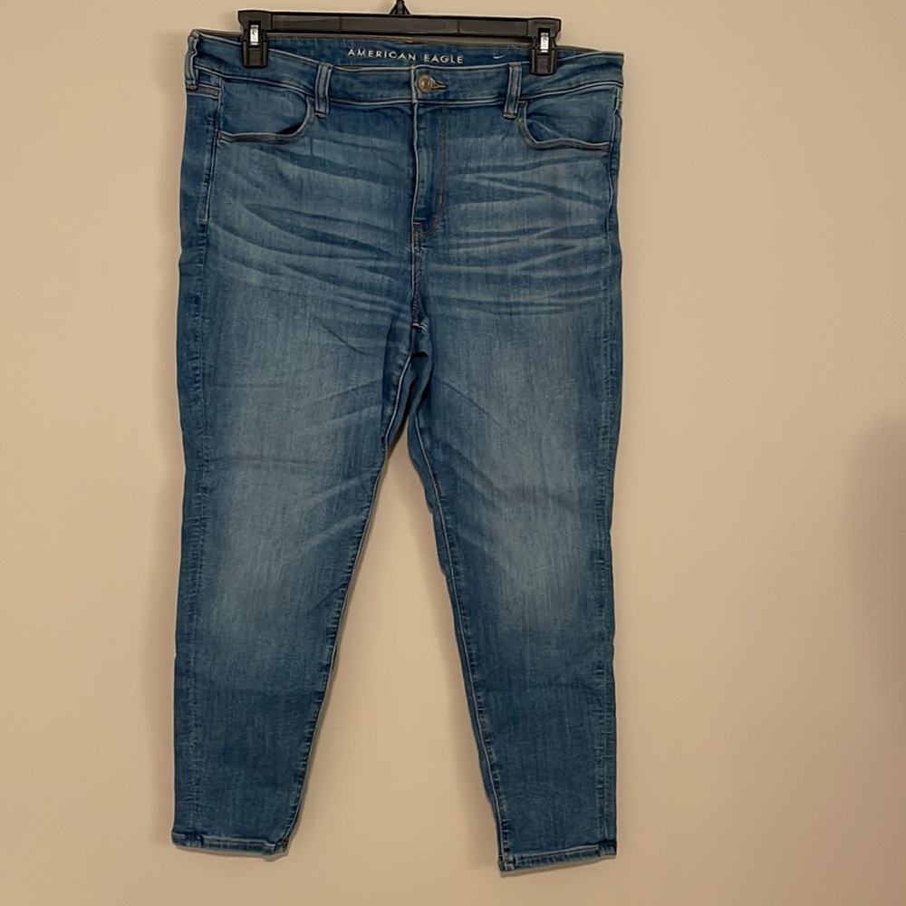 Women’s Plus Size American Eagle Next Level Low-Rise Jegging. 18 Short.